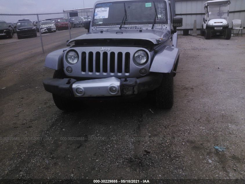 2015 JEEP WRANGLER UNLIMITED SAHARA 1C4HJWEG5FL560239