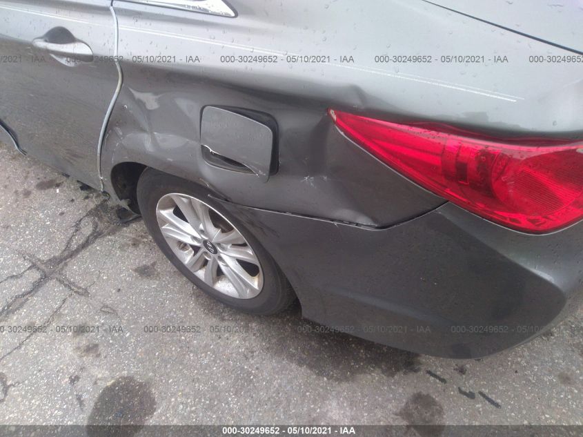 2014 HYUNDAI SONATA GLS 5NPEB4AC4EH851048