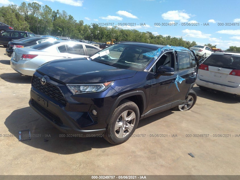 2020 TOYOTA RAV4 XLE VIN: 2T3P1RFV2LW136410