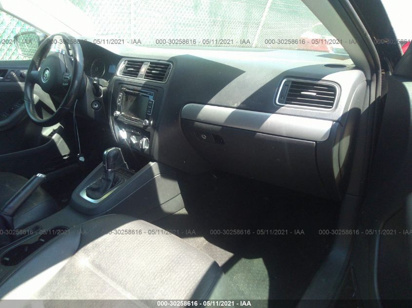 2013 VOLKSWAGEN JETTA SEDAN SE W/CONVENIENCE/SUNROOF 3VWDP7AJ0DM447862