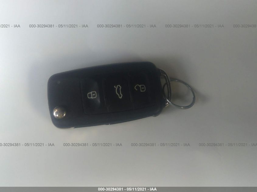 2013 VOLKSWAGEN BEETLE COUPE 2.5L 3VWJX7AT1DM675230
