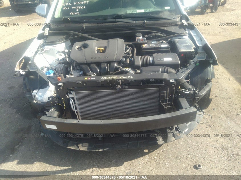 2019 HYUNDAI ELANTRA VIN: 5NPD84LF7KH430261