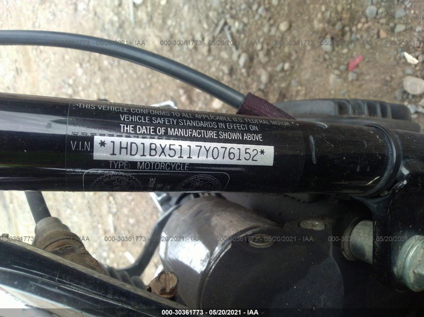 2007 HARLEY-DAVIDSON FLSTF 1HD1BX5117Y076152