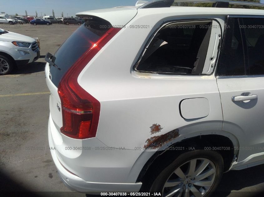 Фото: YV4A22PK1J1378340 - 6