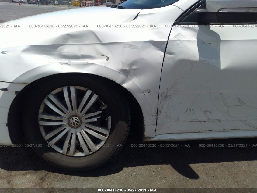 2014 VOLKSWAGEN PASSAT S 1VWAT7A31EC112614