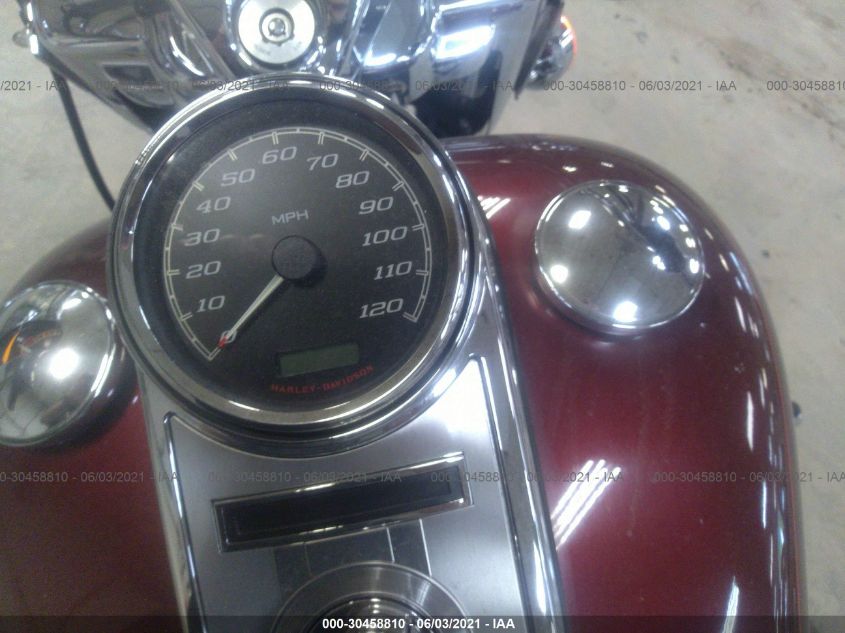2014 HARLEY-DAVIDSON FLHR ROAD KING 1HD1FBM15EB672504