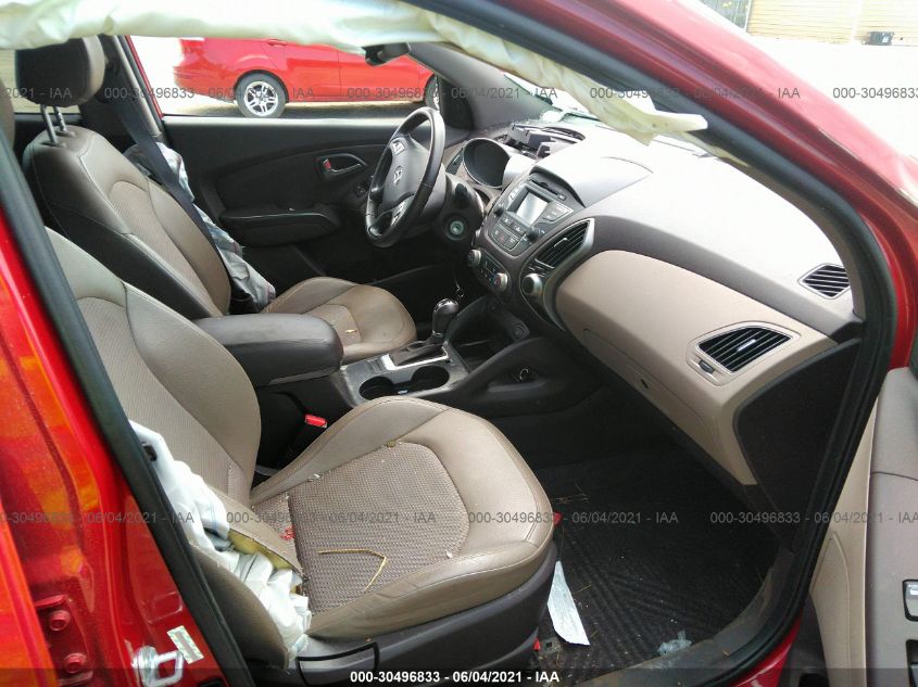 2015 HYUNDAI TUCSON SE KM8JUCAG2FU016574