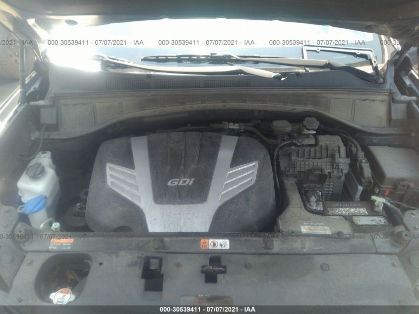 2017 HYUNDAI SANTA FE SE KM8SMDHF3HU217636