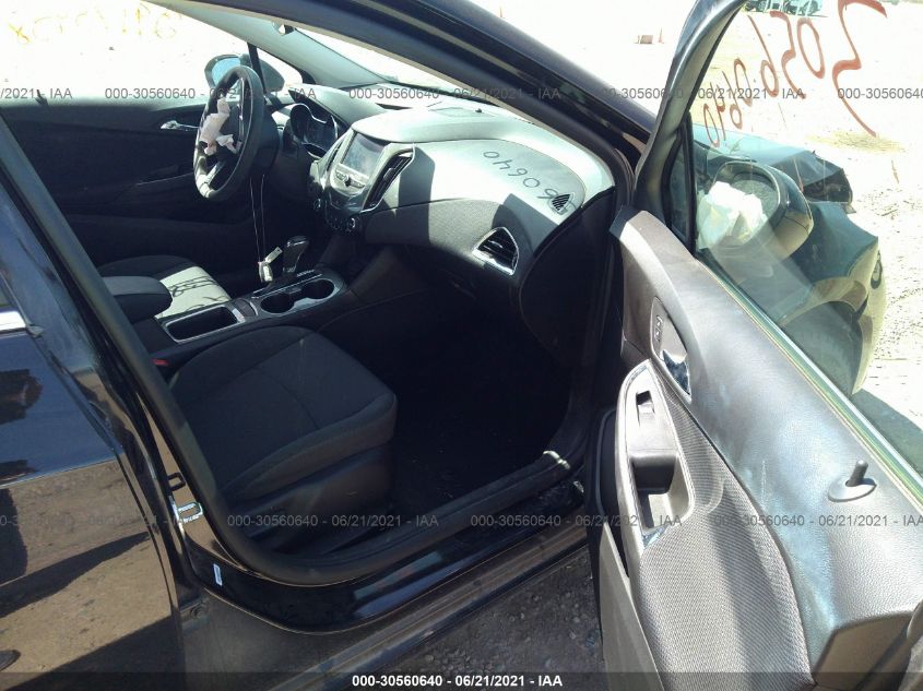 2017 CHEVROLET CRUZE LT 1G1BE5SM2H7161131