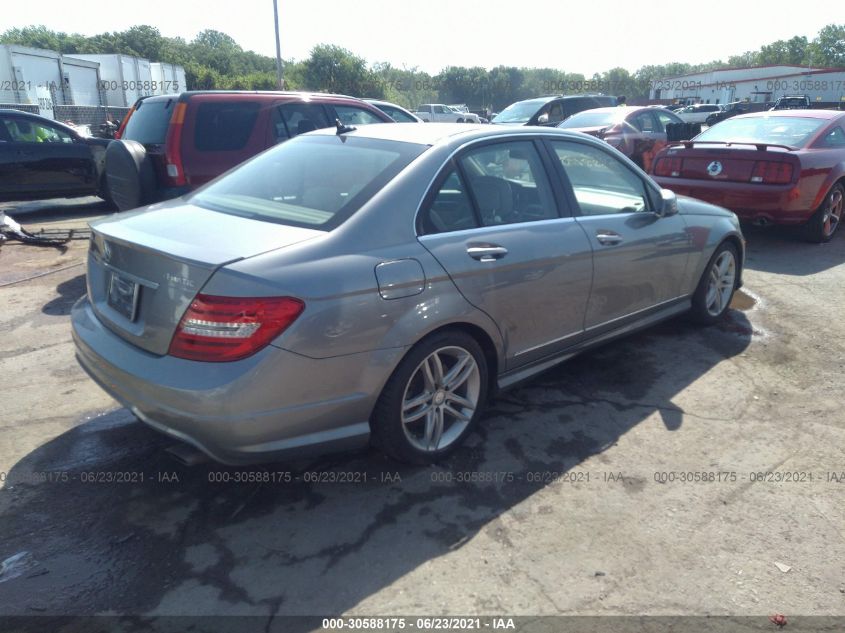 2013 MERCEDES-BENZ C-CLASS C 300 WDDGF8AB1DG126043