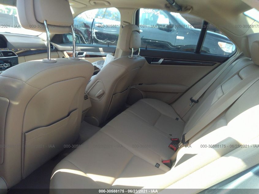 2013 MERCEDES-BENZ C-CLASS C 300 WDDGF8AB1DG126043