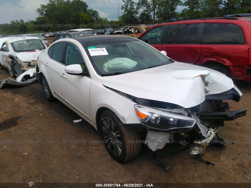 KNALN4D70F5185477 KIA CADENZA Photo 1