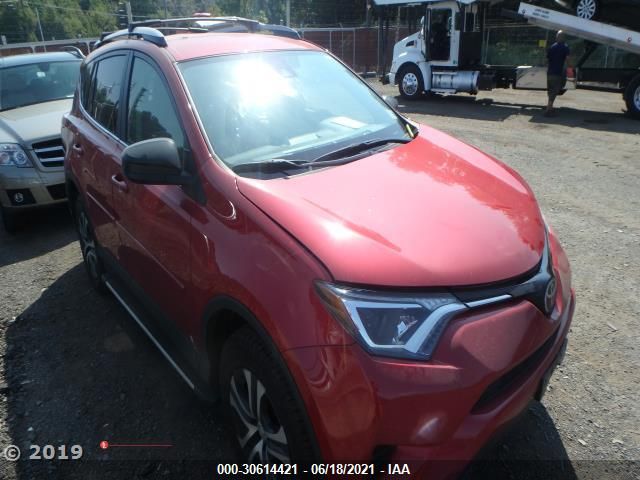 2017 TOYOTA RAV4 LE JTMBFREV4HJ144723