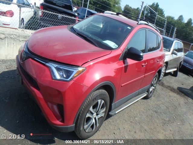 2017 TOYOTA RAV4 LE JTMBFREV4HJ144723