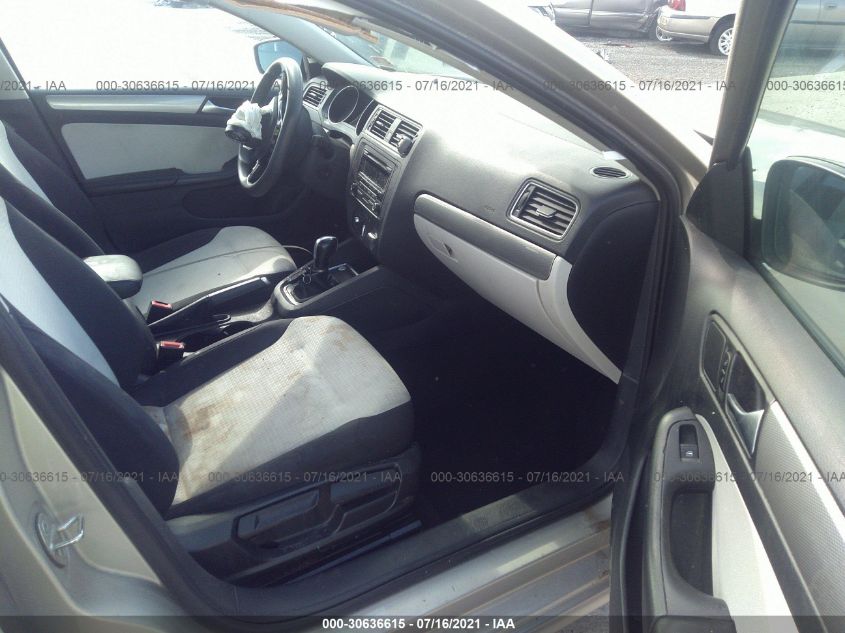 2015 VOLKSWAGEN JETTA SEDAN 1.8T SE 3VWD17AJ2FM419338