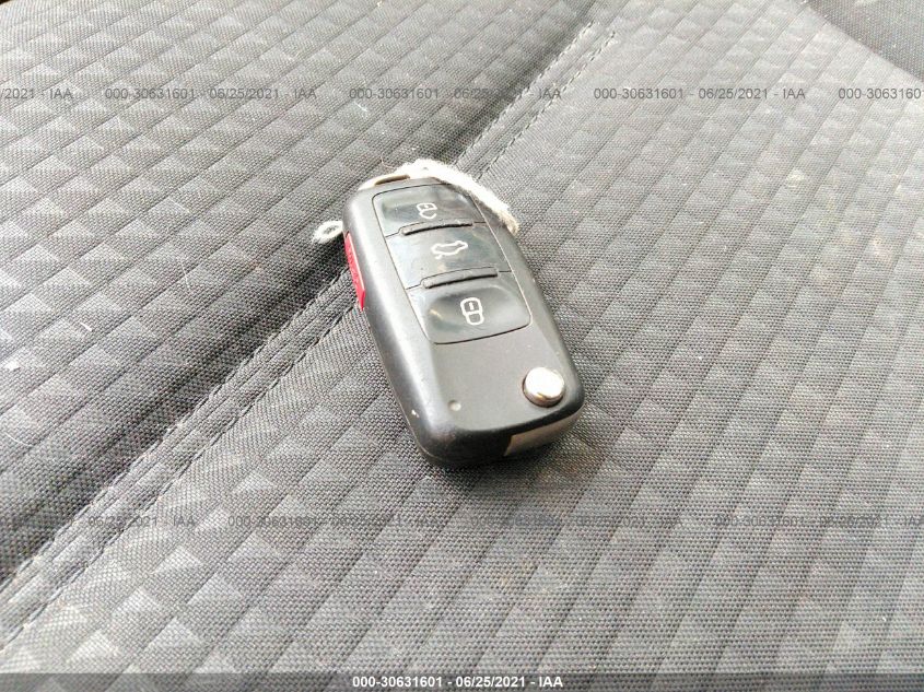 2015 VOLKSWAGEN JETTA SEDAN 1.8T SE 3VWD17AJ8FM233089