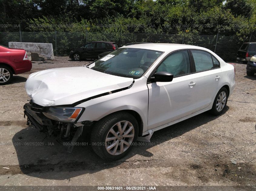 2015 VOLKSWAGEN JETTA SEDAN 1.8T SE 3VWD17AJ8FM233089