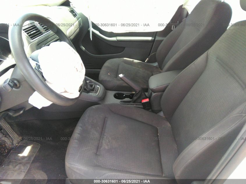 2015 VOLKSWAGEN JETTA SEDAN 1.8T SE 3VWD17AJ8FM233089