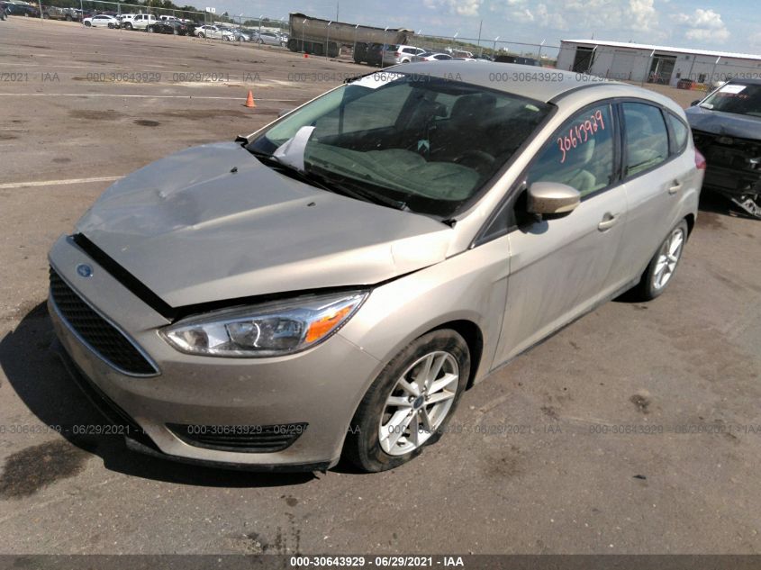 2015 FORD FOCUS SE 1FADP3K25FL316648