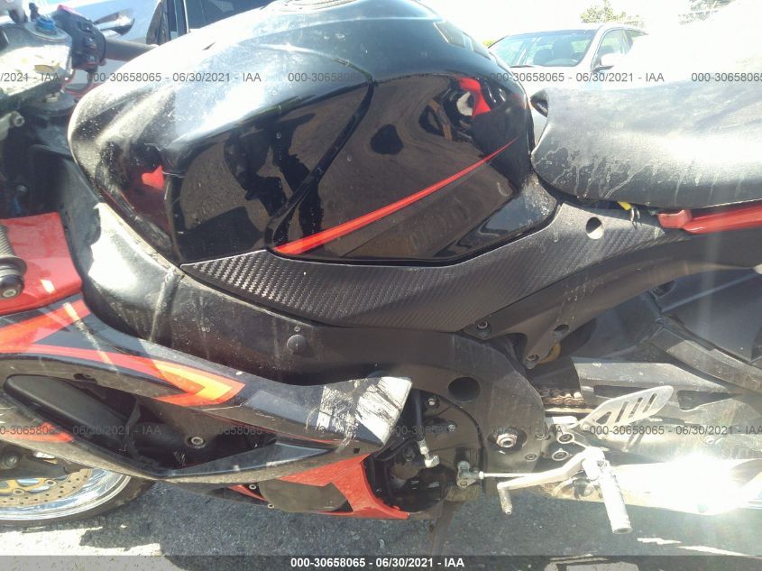 2007 SUZUKI GSX-R1000 JS1GT77A072114585