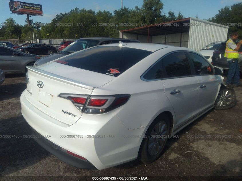 2017 HYUNDAI SONATA HYBRID SE KMHE24L18HA058340