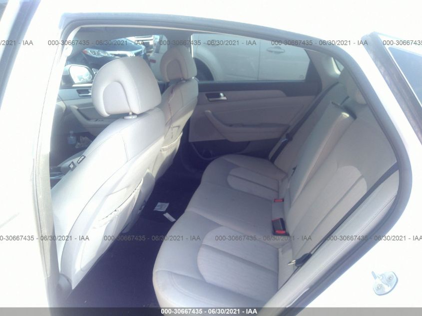 2017 HYUNDAI SONATA HYBRID SE KMHE24L18HA058340