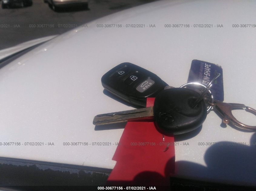 2014 HYUNDAI SONATA GLS 5NPEB4AC3EH922224