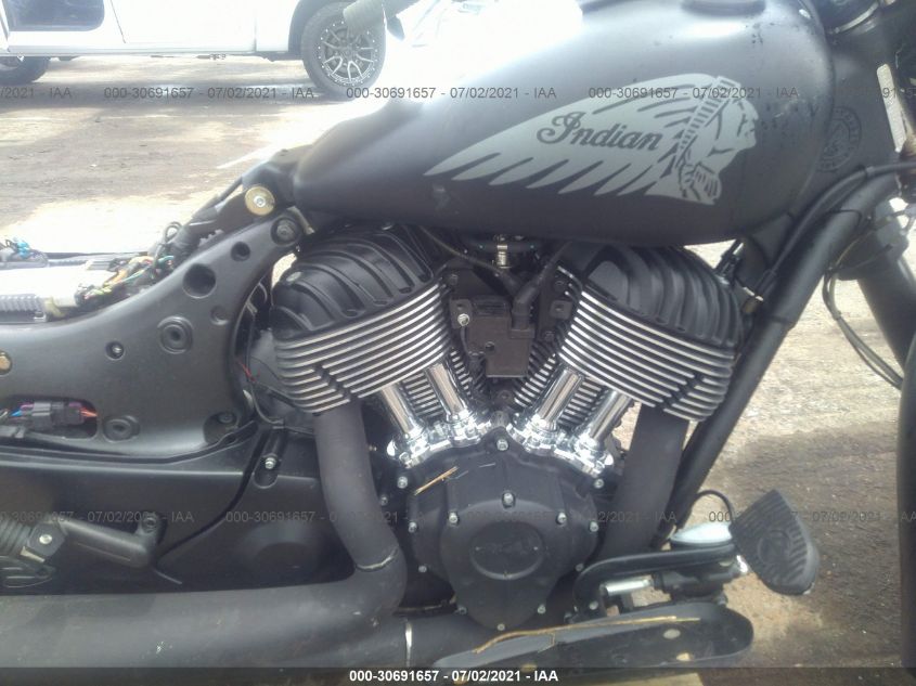 2018 INDIAN MOTORCYCLE CO. CHIEF DARK HORSE 56KCCDAAXJ3367646