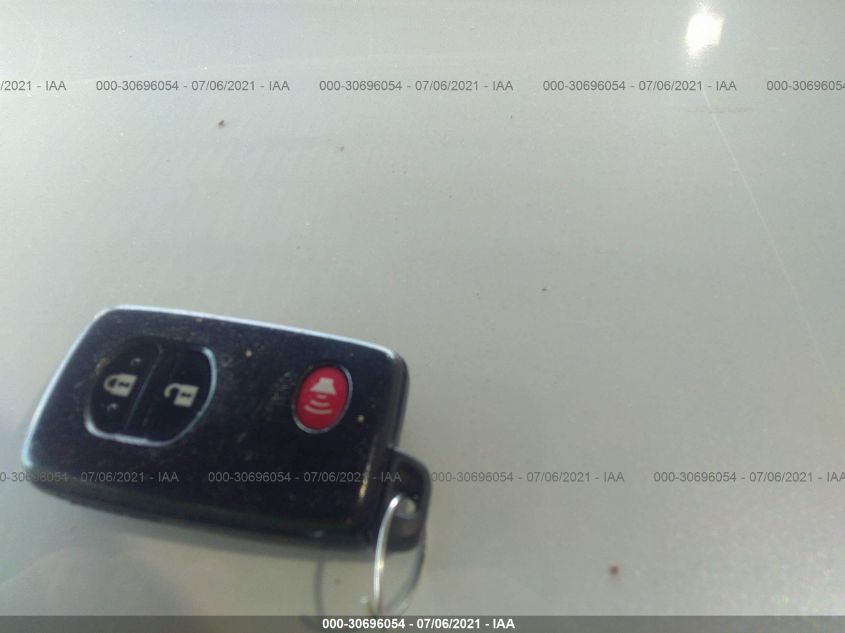 2015 TOYOTA PRIUS FOUR JTDKN3DU9F0418283