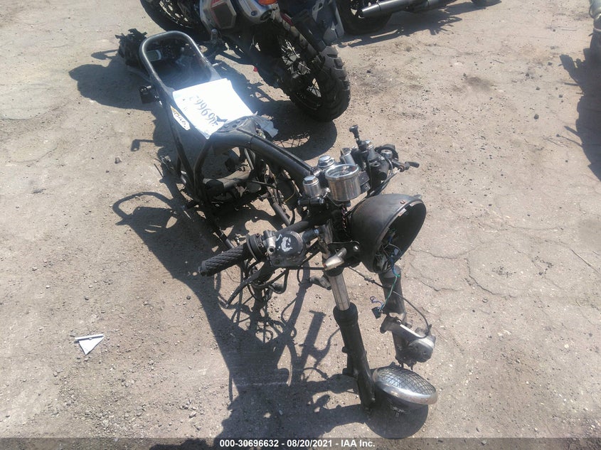 CB550K2121115 HONDA CB550 Photo 1