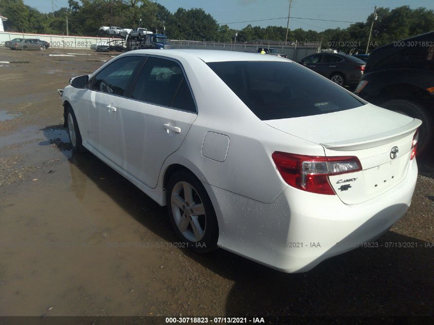 2013 TOYOTA CAMRY SE 4T1BF1FK5DU688058