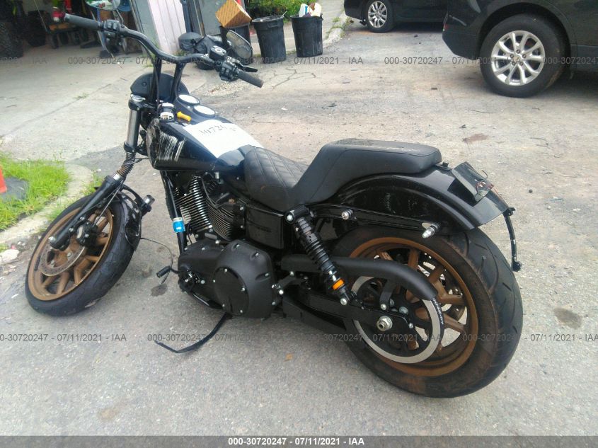 2017 HARLEY-DAVIDSON FXDLS 1HD1GS81XHC312117