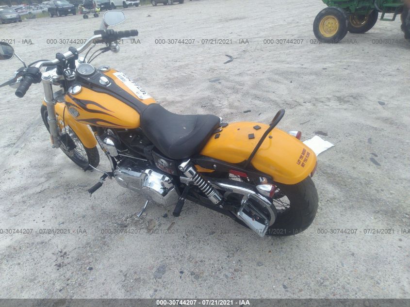 2011 HARLEY-DAVIDSON FXDWG 1HD1GP414BC331112