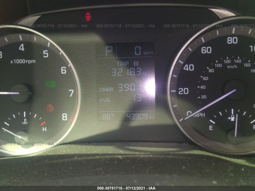 2018 HYUNDAI ELANTRA SE 5NPD74LF5JH385189