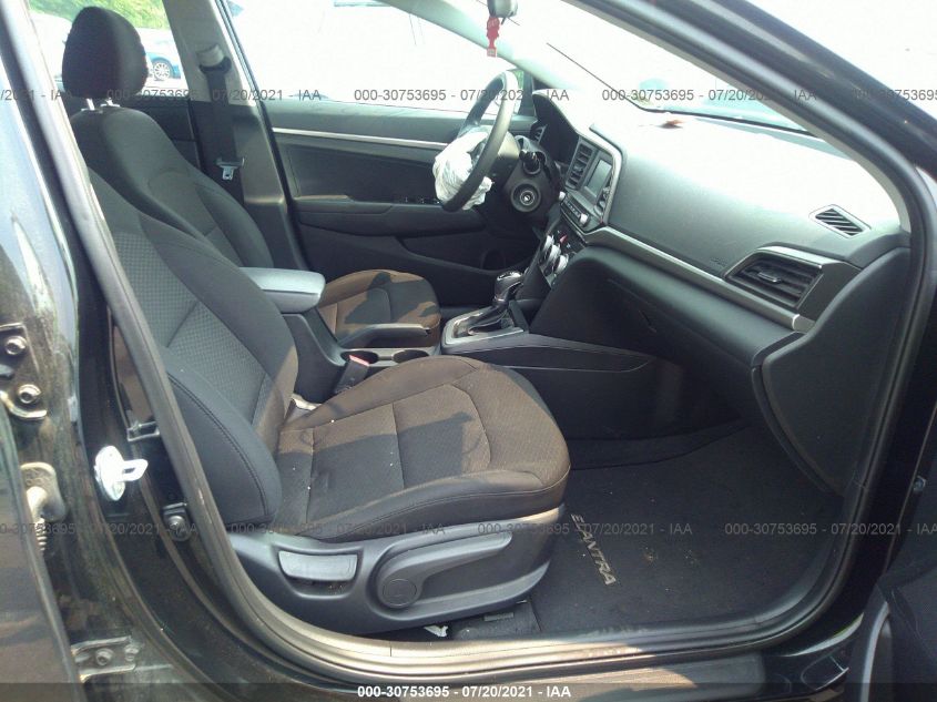2019 HYUNDAI ELANTRA SE 5NPD74LF9KH456458
