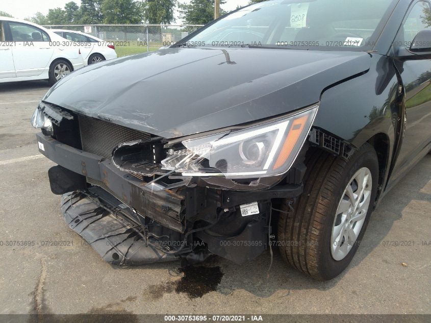 2019 HYUNDAI ELANTRA SE 5NPD74LF9KH456458
