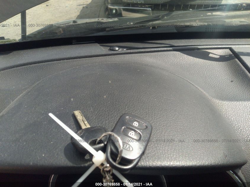 2013 KIA SORENTO LX 5XYKTDA27DG348000