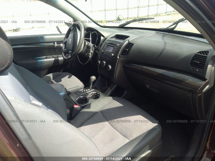 2013 KIA SORENTO LX 5XYKTDA27DG348000