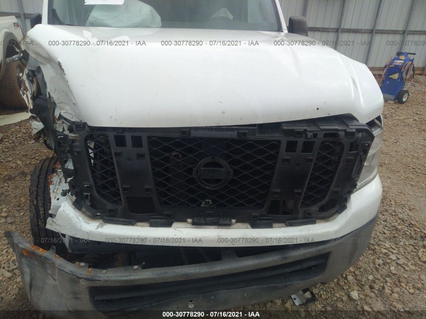 2015 NISSAN NV SV 1N6BF0KX9FN806137