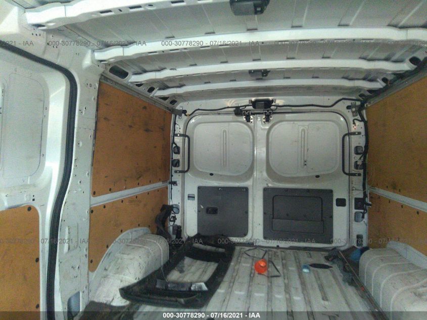2015 NISSAN NV SV 1N6BF0KX9FN806137