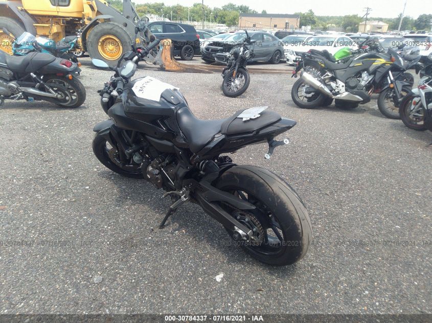 2016 YAMAHA FZ07 JYARM06E5GA006035
