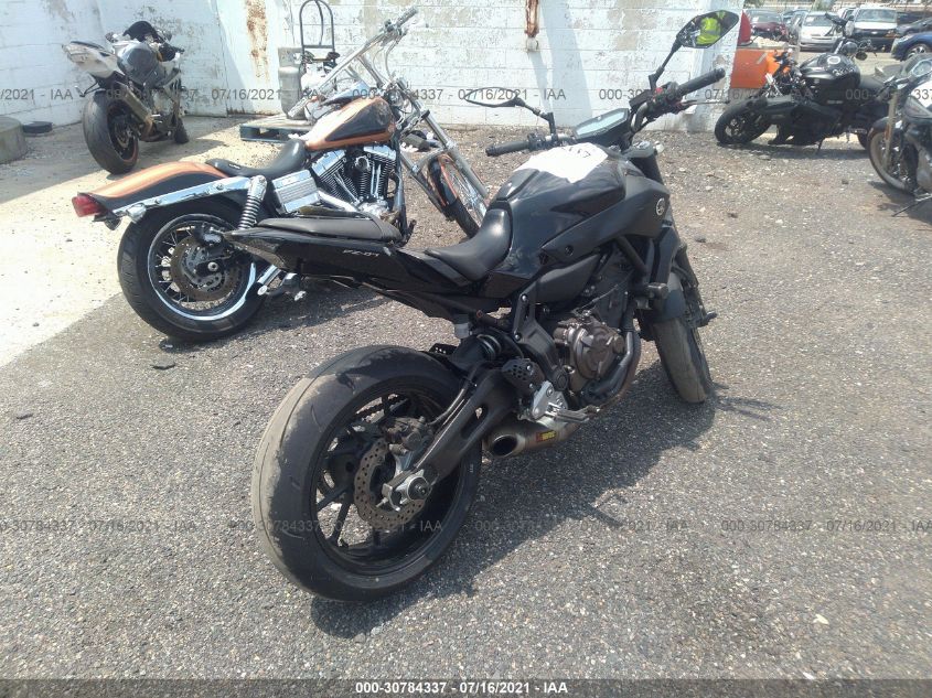 2016 YAMAHA FZ07 JYARM06E5GA006035