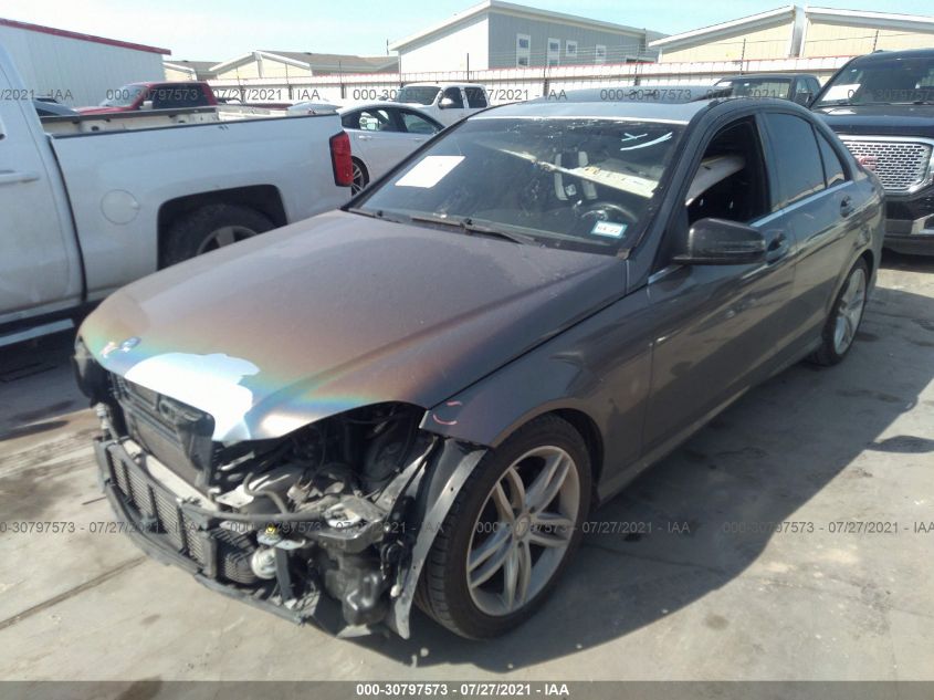 2013 MERCEDES-BENZ C-CLASS C 250 WDDGF4HBXDR272685