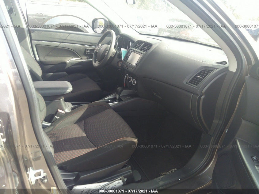 2018 MITSUBISHI OUTLANDER VIN: JA4AP3AU8JZ031166