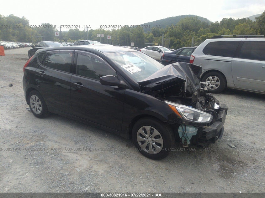 HYUNDAI ACCENT 2016. Lot# 30821916. VIN KMHCT5AEXGU241753. Photo 1