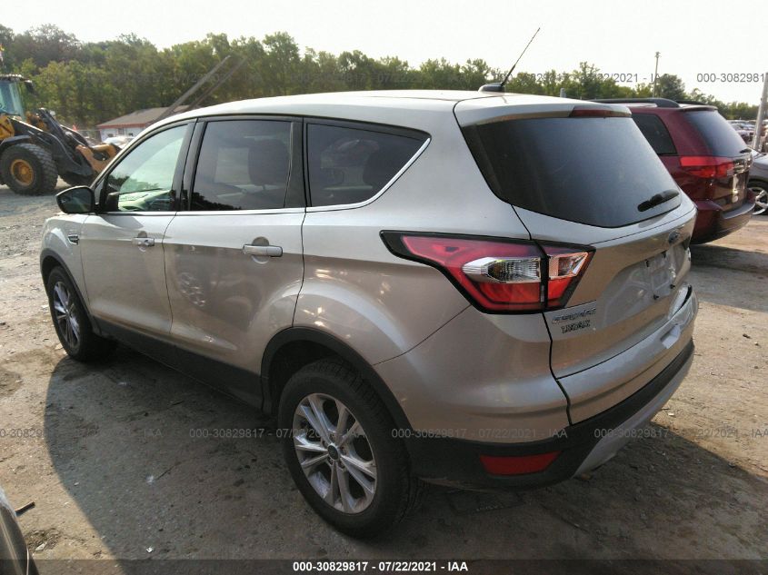 2017 FORD ESCAPE SE 1FMCU9GD6HUB98193