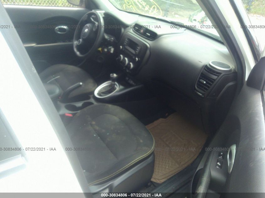 2015 KIA SOUL + KNDJP3A51F7179676