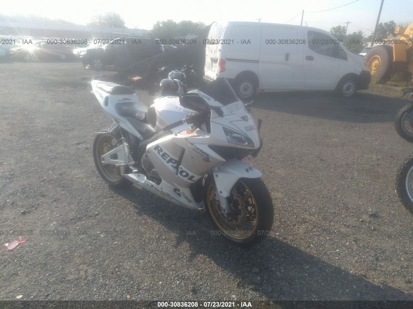 2003 HONDA CBR600 RR JH2PC370X3M003134