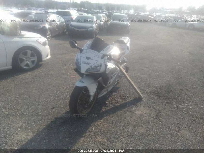 2003 HONDA CBR600 RR JH2PC370X3M003134
