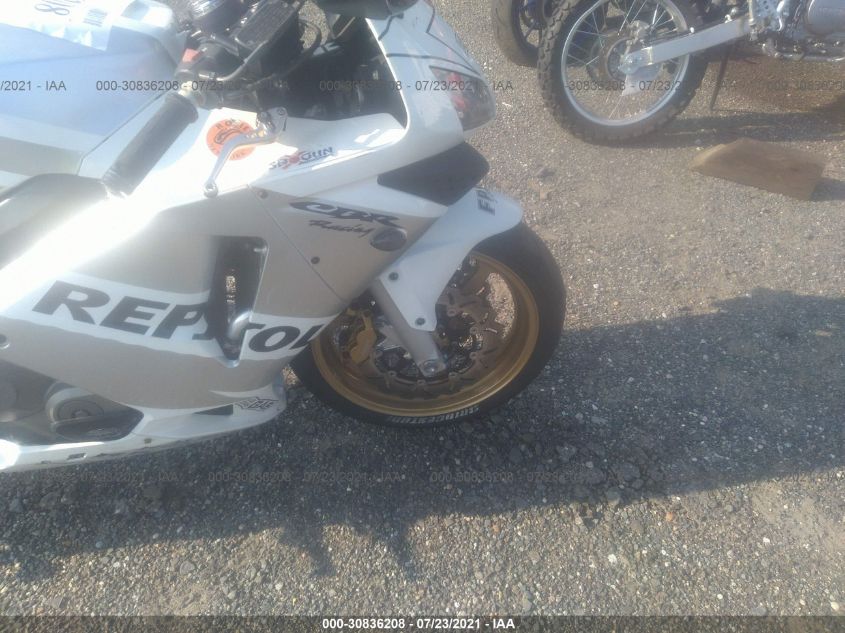 2003 HONDA CBR600 RR JH2PC370X3M003134